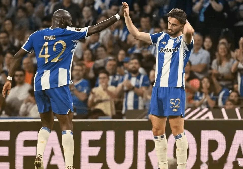 欧联综述：英超双雄强势，维拉3-1大捷；西甲低迷，意甲濒临覆没北京时间4月10日