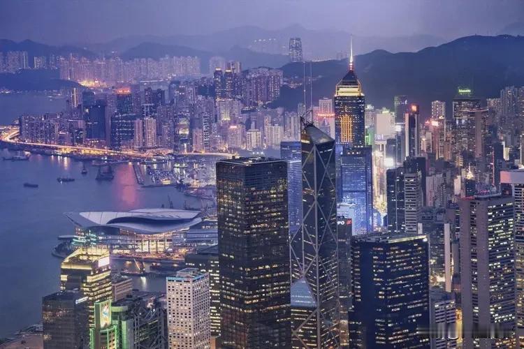 瑞士百年中立破碎，香港登顶财富新王座

当波士顿咨询公司（BCG）2026年5月