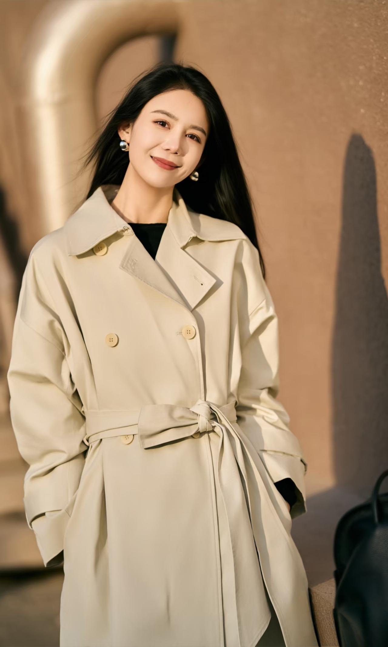 女人,是美貌重要,还是气质重要?漂亮的美貌是先天优势，很重要，优雅知性的气质是后