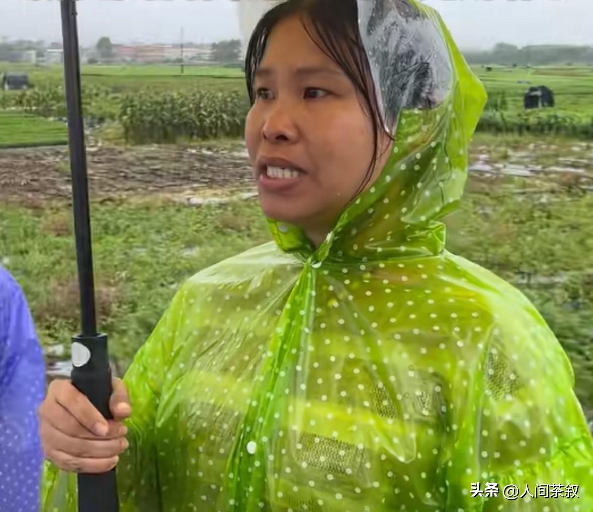 “她面对镜头说出来居然不哭”

看到这样的评论真是又气又寒，说这话的人都是咋想的