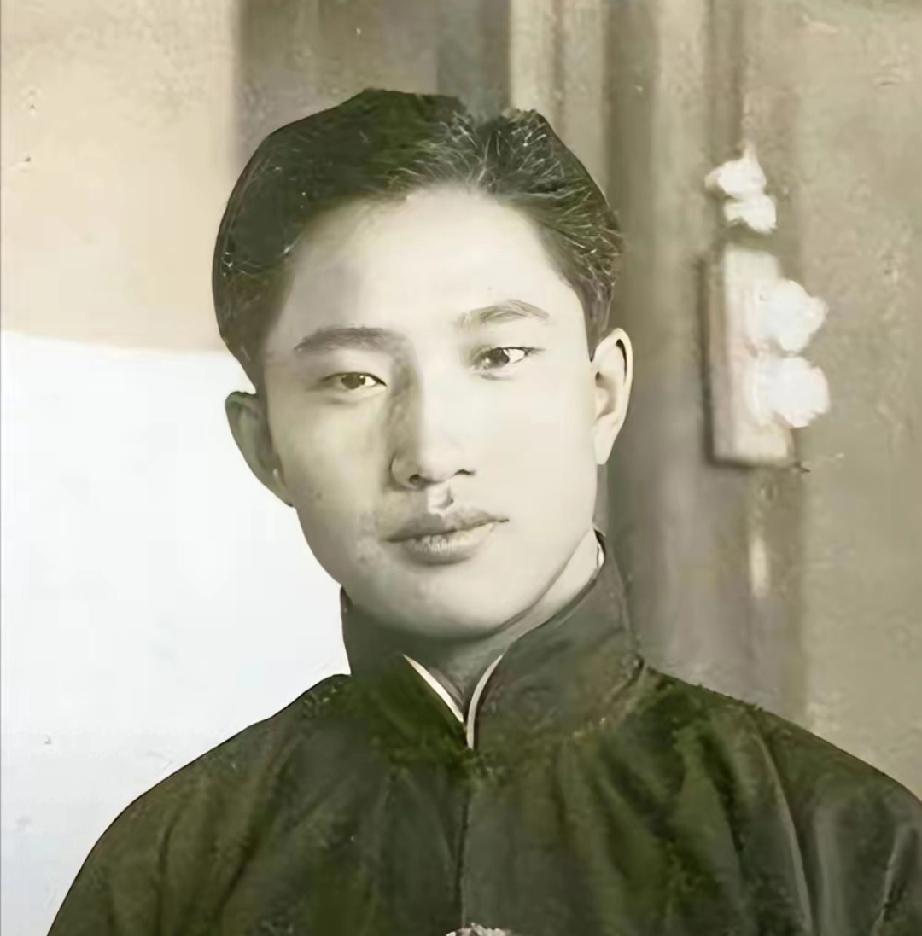 忠诚铭心！
烈士刘光典深山坚守四年，
只为熊猫统一梦

你能想象吗？一个曾经的煤