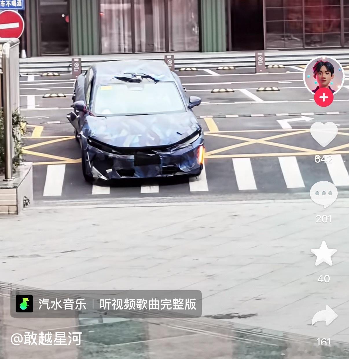 刷到比亚迪大汉测试车，看来快亮相了，定位高于汉L，预计30-40万。 