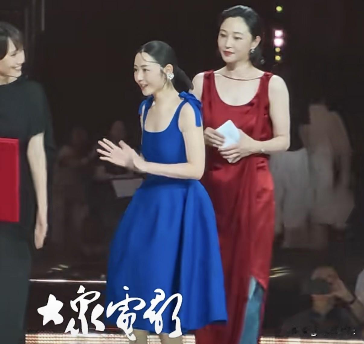 一股清流

    原以为百花奖，终究难免是一场人情世故的聚合，人脉、圈层、造势
