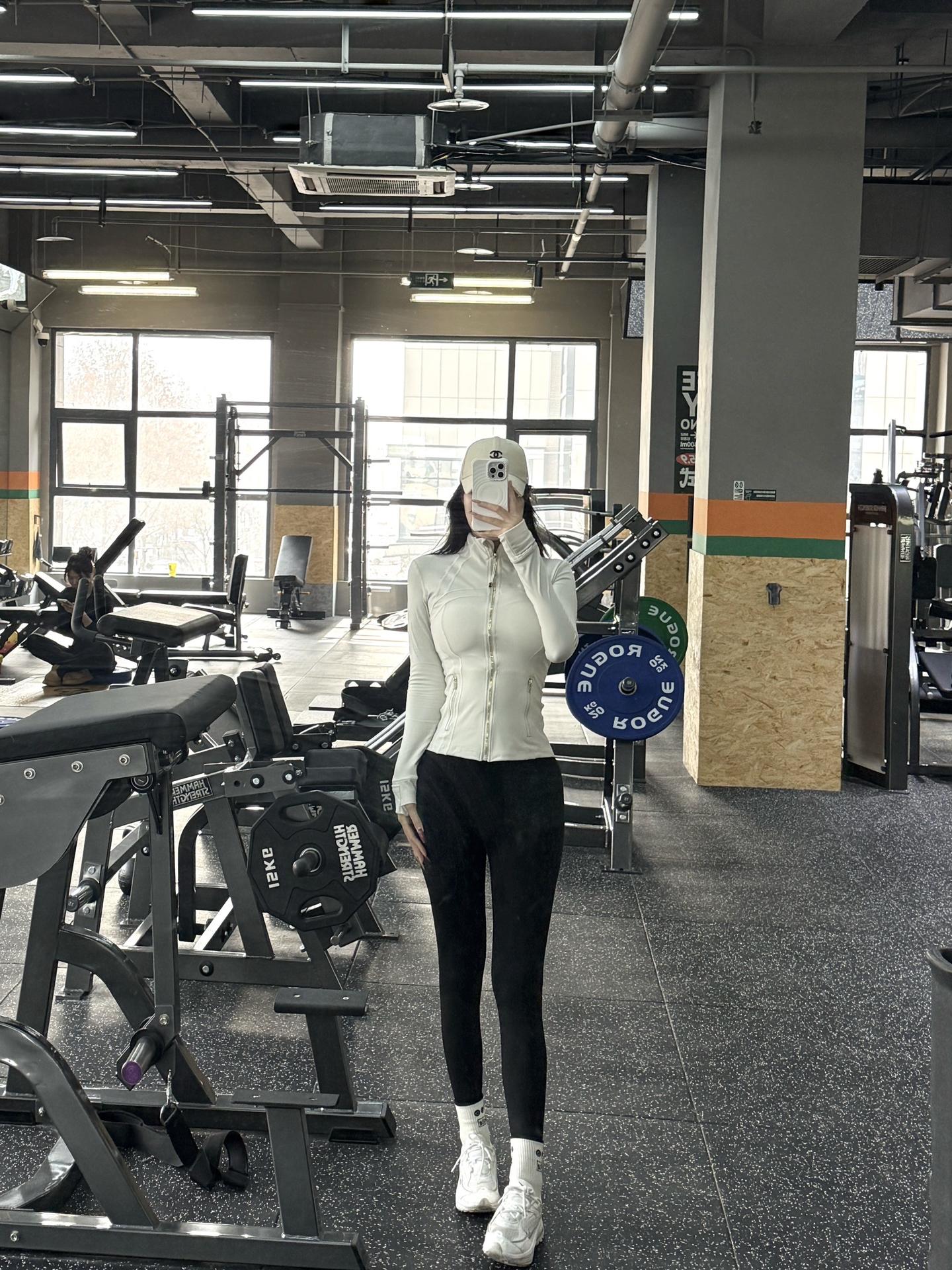 爬了坡就别让我走下坡路好吗。