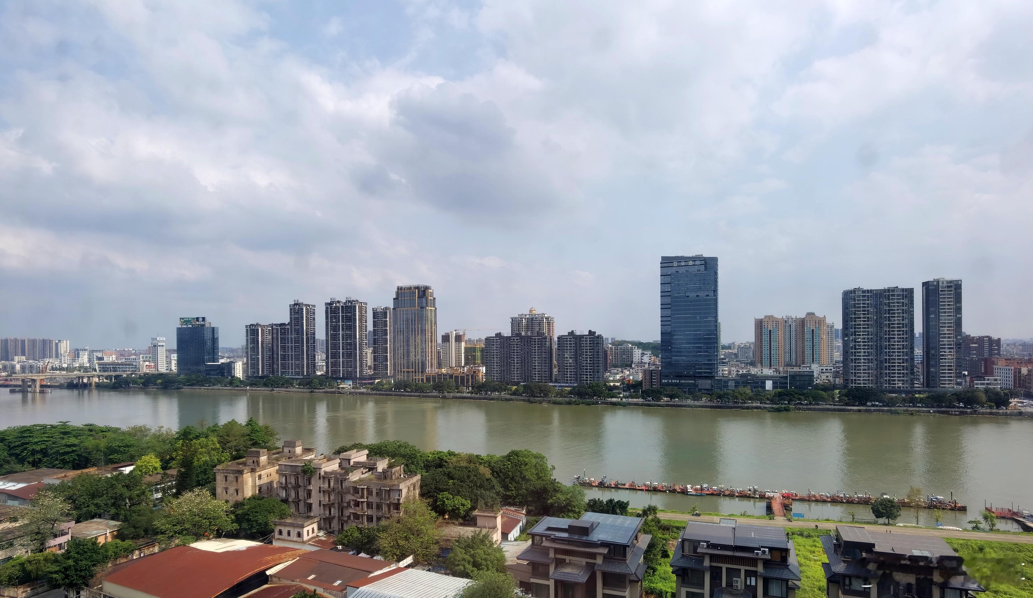 佛山顺德•德胜河，全名德胜新河，开凿于明代嘉靖年间（约16世纪）开凿时名为“新河