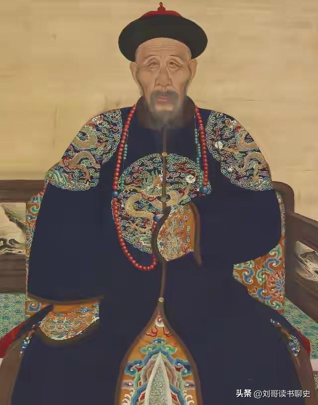 十万大军在手，为什么十四阿哥不敢造反？

答案就四个字：粮草被卡。

康熙六十一