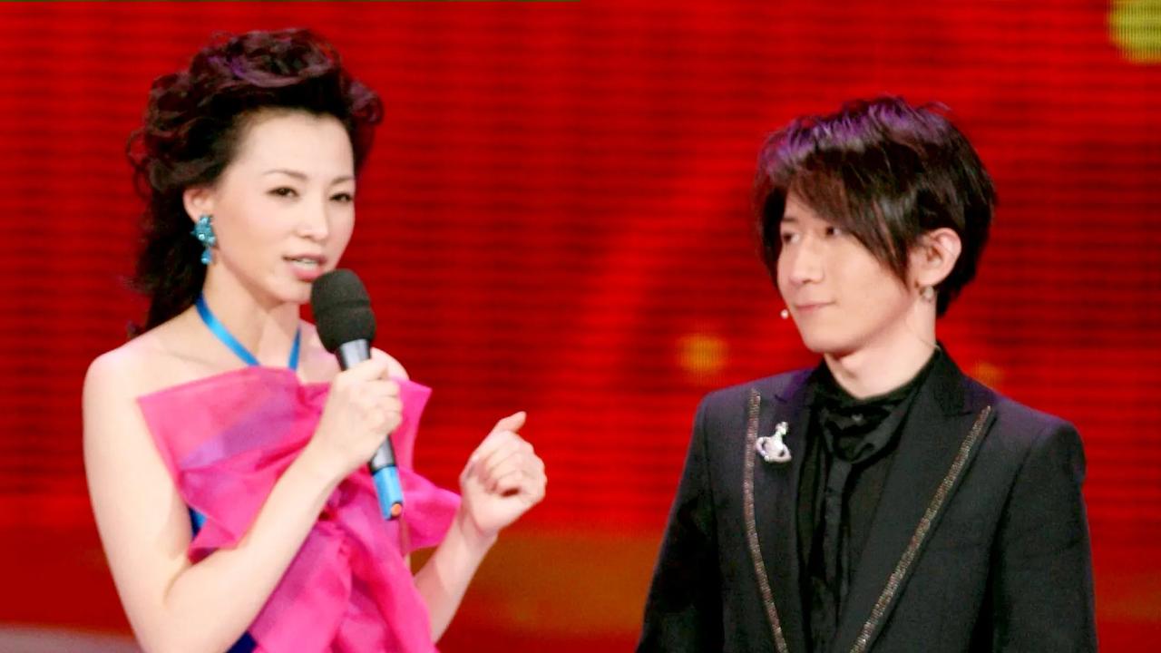 尼格买提配合刘谦出现失误，让人想起了董卿与刘谦的珠联璧合。刘谦还是刘谦，只能说，