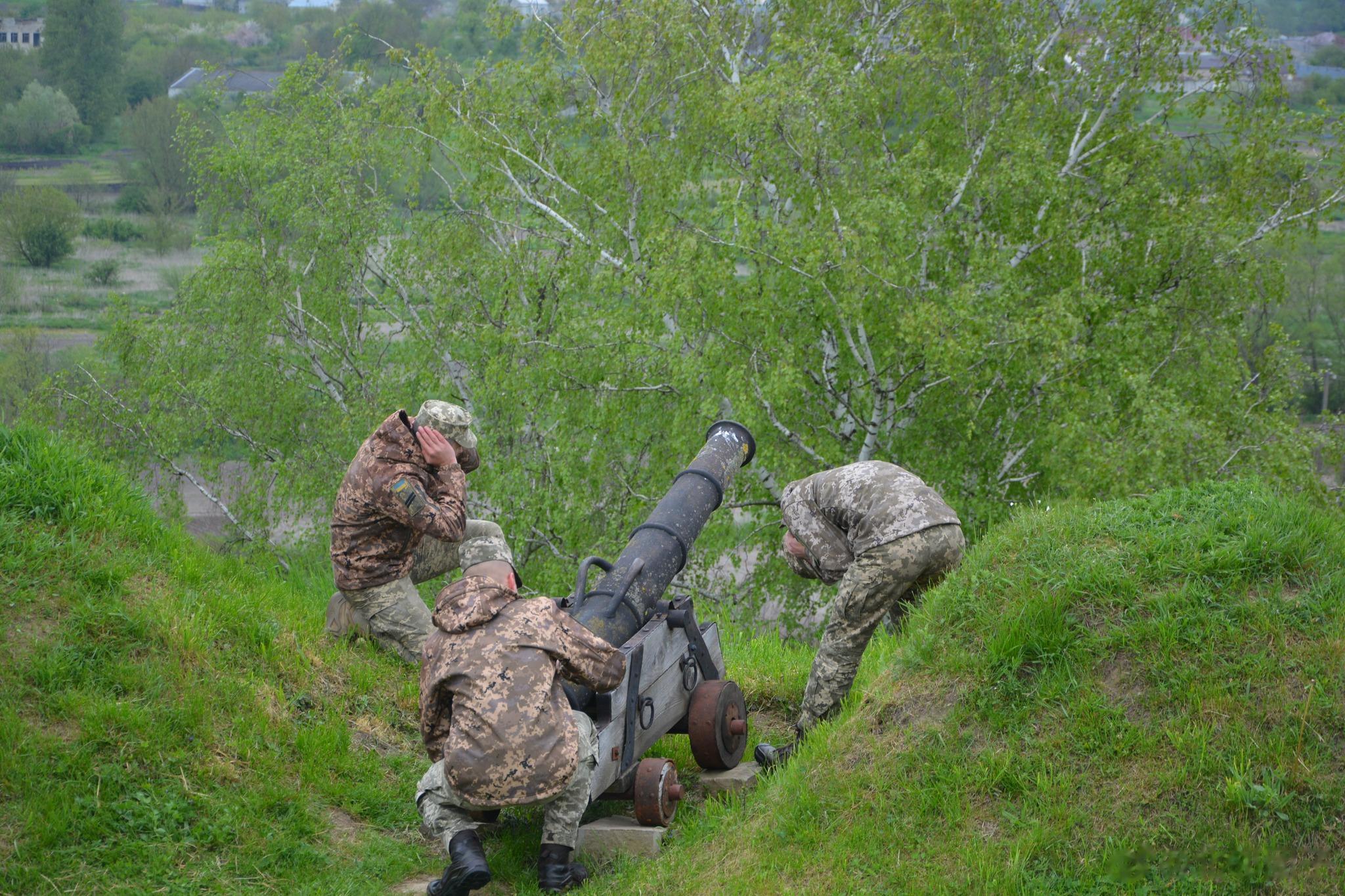 #乌克兰#和#俄罗斯#炮兵 ​​​