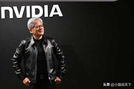 黄仁勋穿20年的旧皮衣，拍出650万天价！
 
真的看懵了。
英伟达黄仁勋这件标