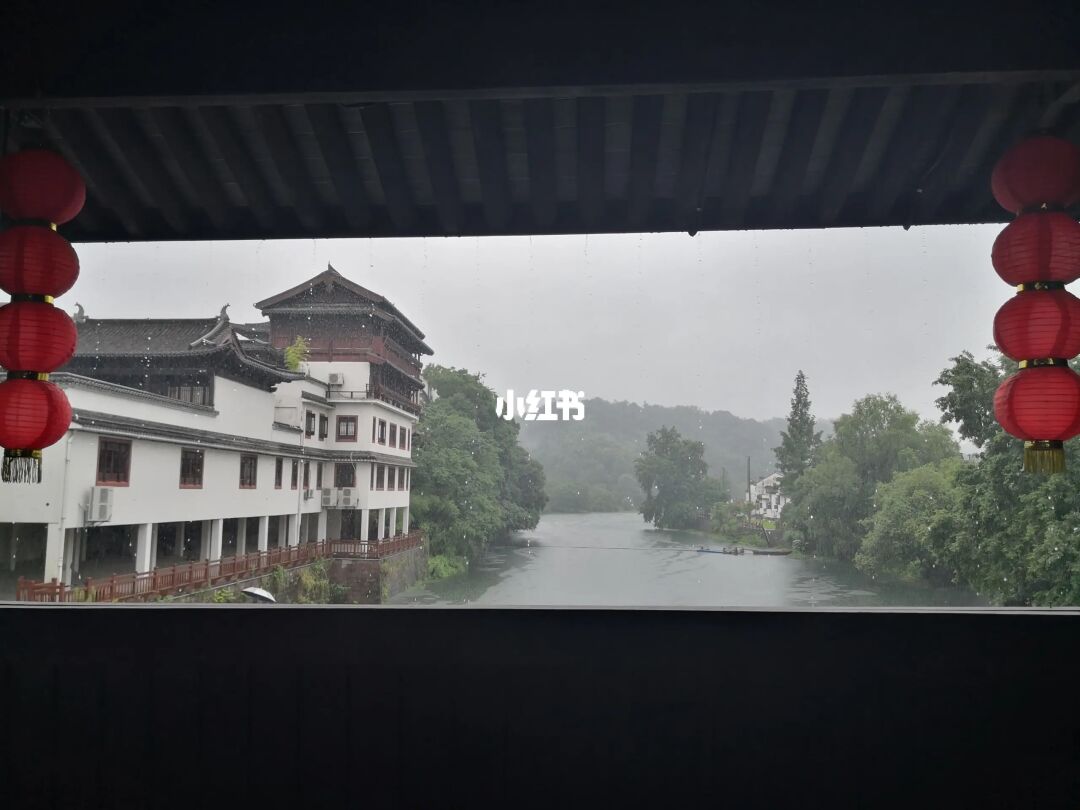 千年古镇的悠远，是藏在山水之间的廊桥遗梦