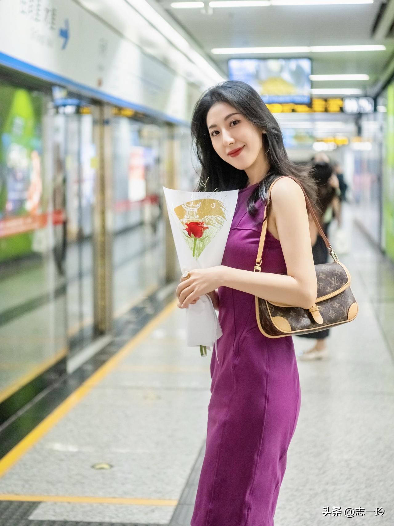 双向奔赴的爱情终会相遇~||人世间有百媚千红
唯独你是我情之所钟
在苏州，我遇见
