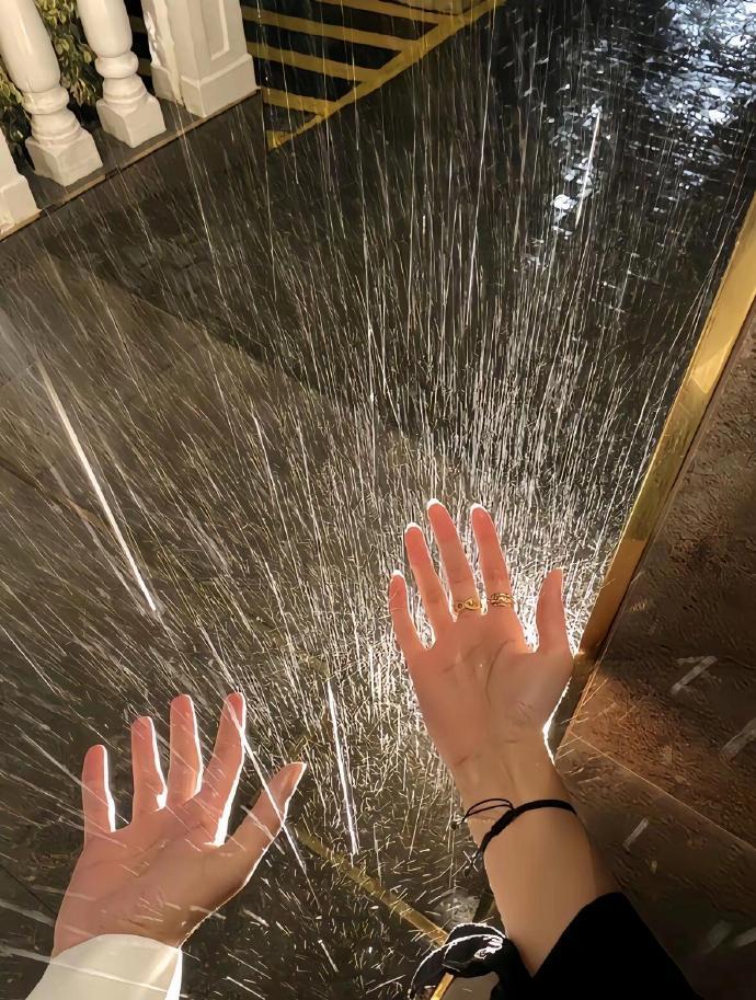 雨 