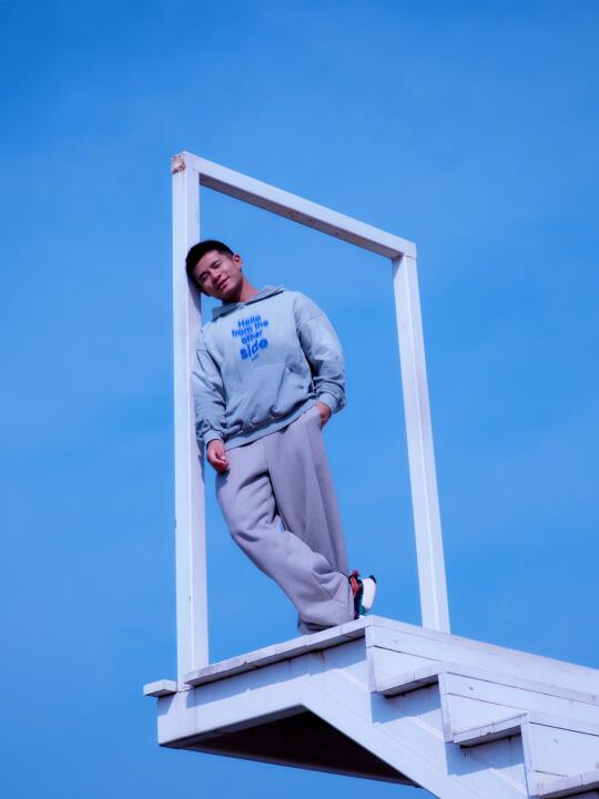 楚门世界被我发现了！