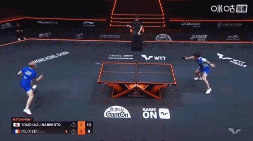 张本智和4-3险胜林诗栋跻身WTT总决赛男单决赛 三次复刻樊振东庆祝致敬偶像 1