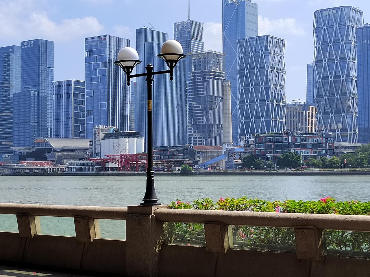 29.8元追高到26.99元回血：佛山股民严先生的特变电工之旅，冷静比抄底更难