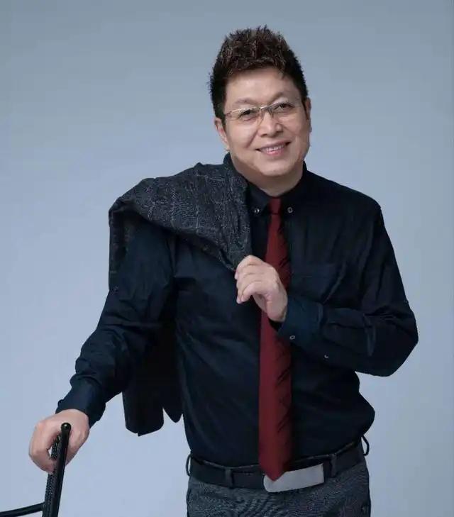 你喜欢“王为念”这个主持人吗
 
提起王为念，很多人都会想起《大王小王》里那个接