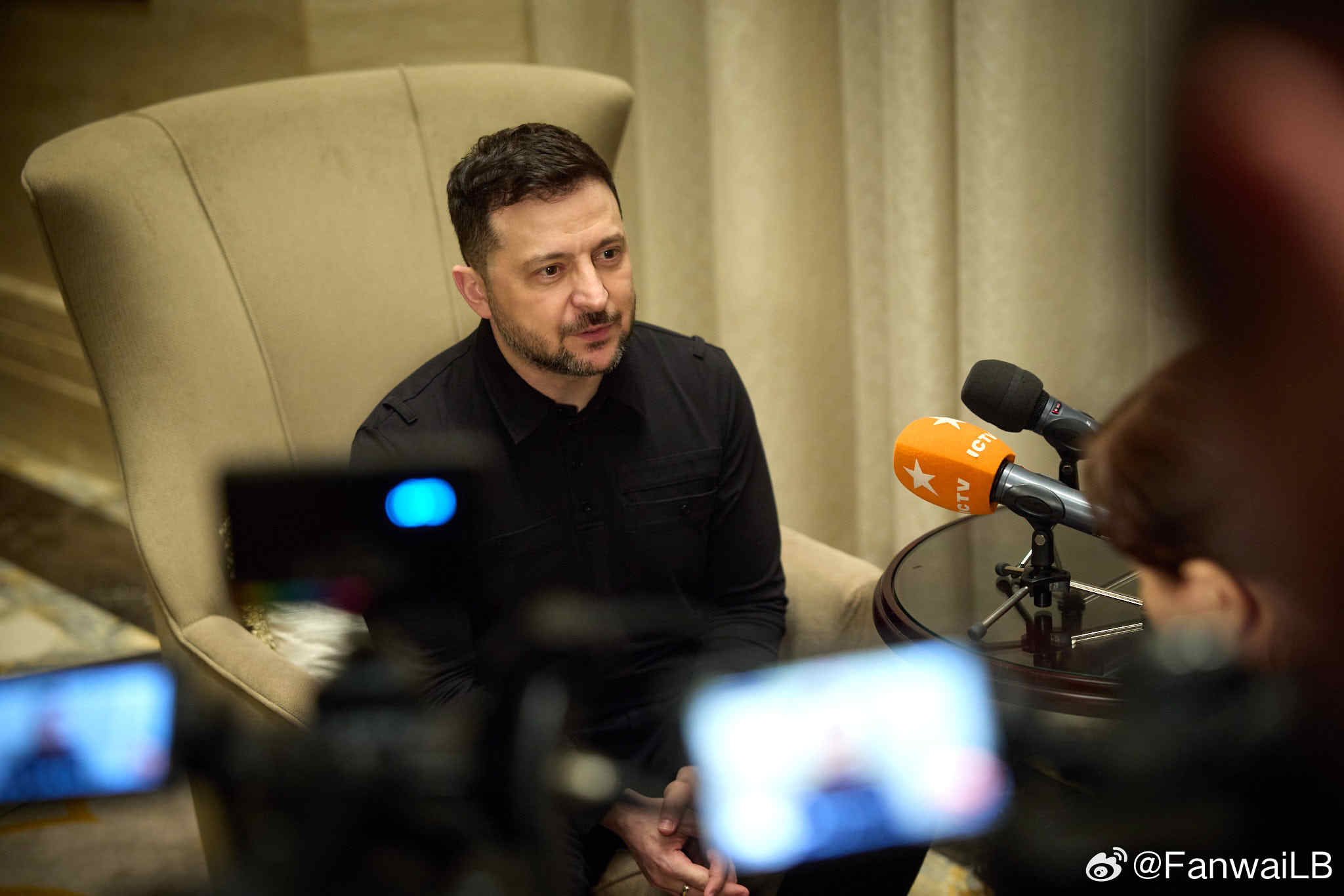 司机表示，已经迫不急待要和大递及美国特朗普总统开投降大会。泽连斯基：我们每天都与