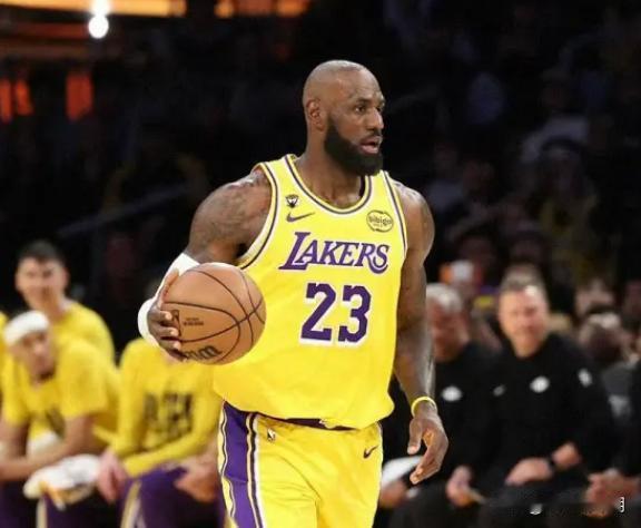 詹姆斯常规赛对阵凯尔特人战绩34胜27负，季后赛25胜16负

2月22日消息，