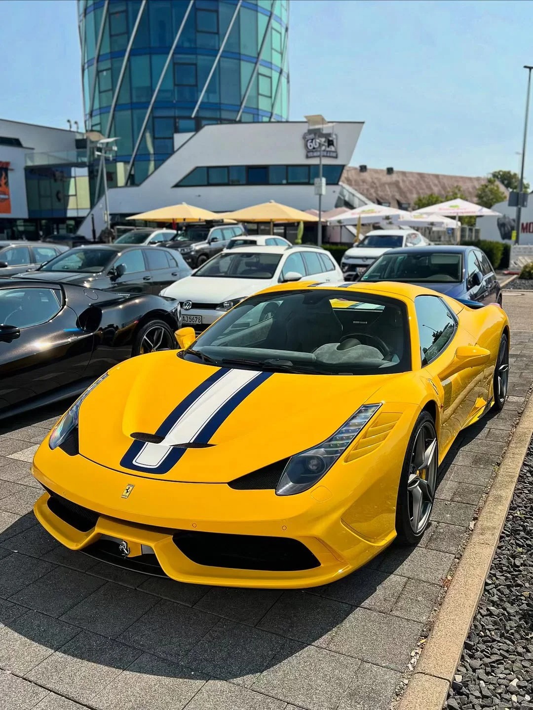 Ferrari 458 Speciale Aperta，意式美学的演绎绝美车片 
