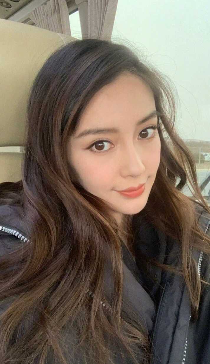 angelababy angelababy “你既是那美丽的日出，美好而又干净，