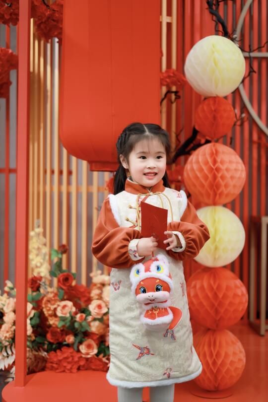 在武汉SKP拍了组🆓的新年🧨亲子照❗️