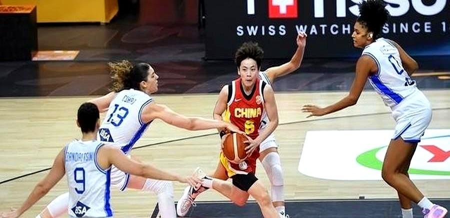韩国惨输38分，日本狂输21分！世界杯八强门票争夺战，全亚洲的脸面现在全砸在中国