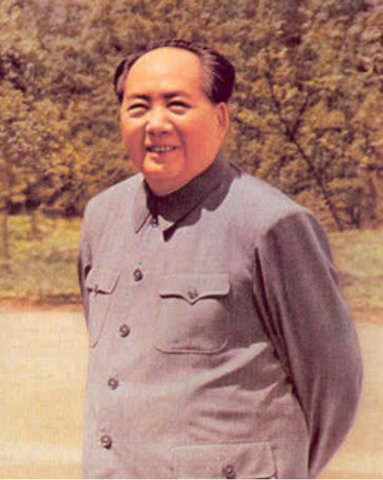 1948年夏，斯大林发来电报警告道：“跨过长江有毁灭的风险。”随后到来的12月一