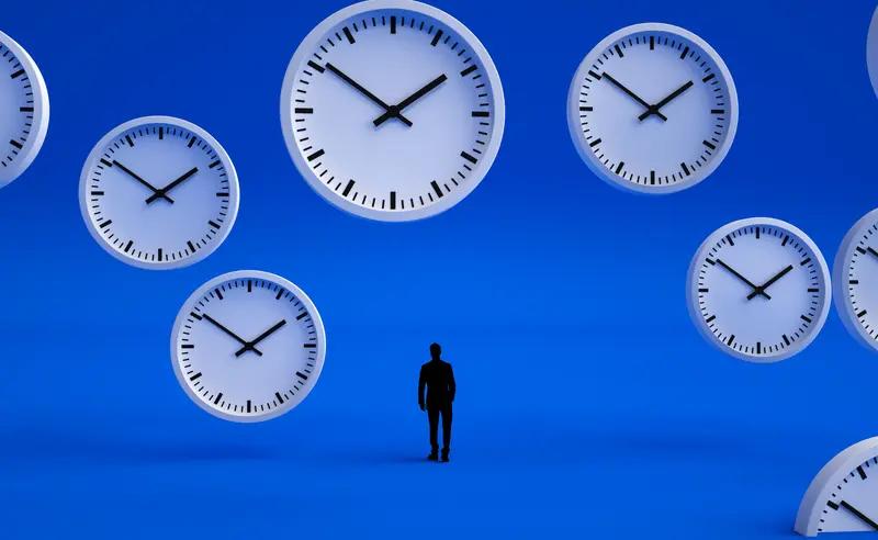 昨天公司里面宣布了一件事情，
办公室的人员晚上禁止加班。

之前对加班管理的不严