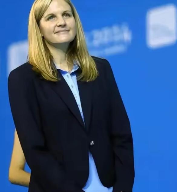 上任才三天就传出按下2036奥运申办节奏的调整，考文垂这把“火”，让国际奥委会一