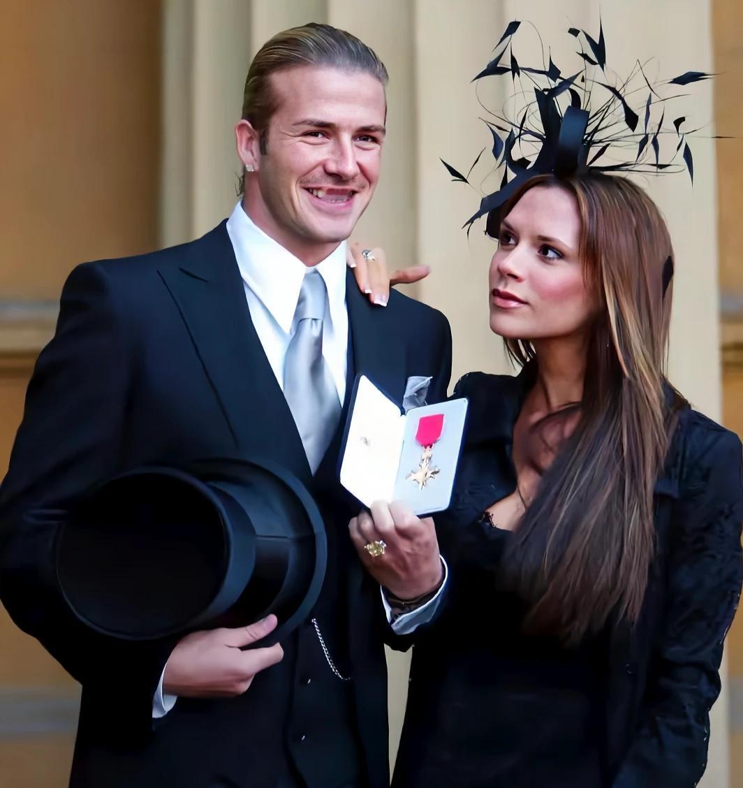 论足球，大罗绝对靠前的，小贝排名靠后了，论钱，你们看小贝的老婆辣妹多会攻关，钱怎