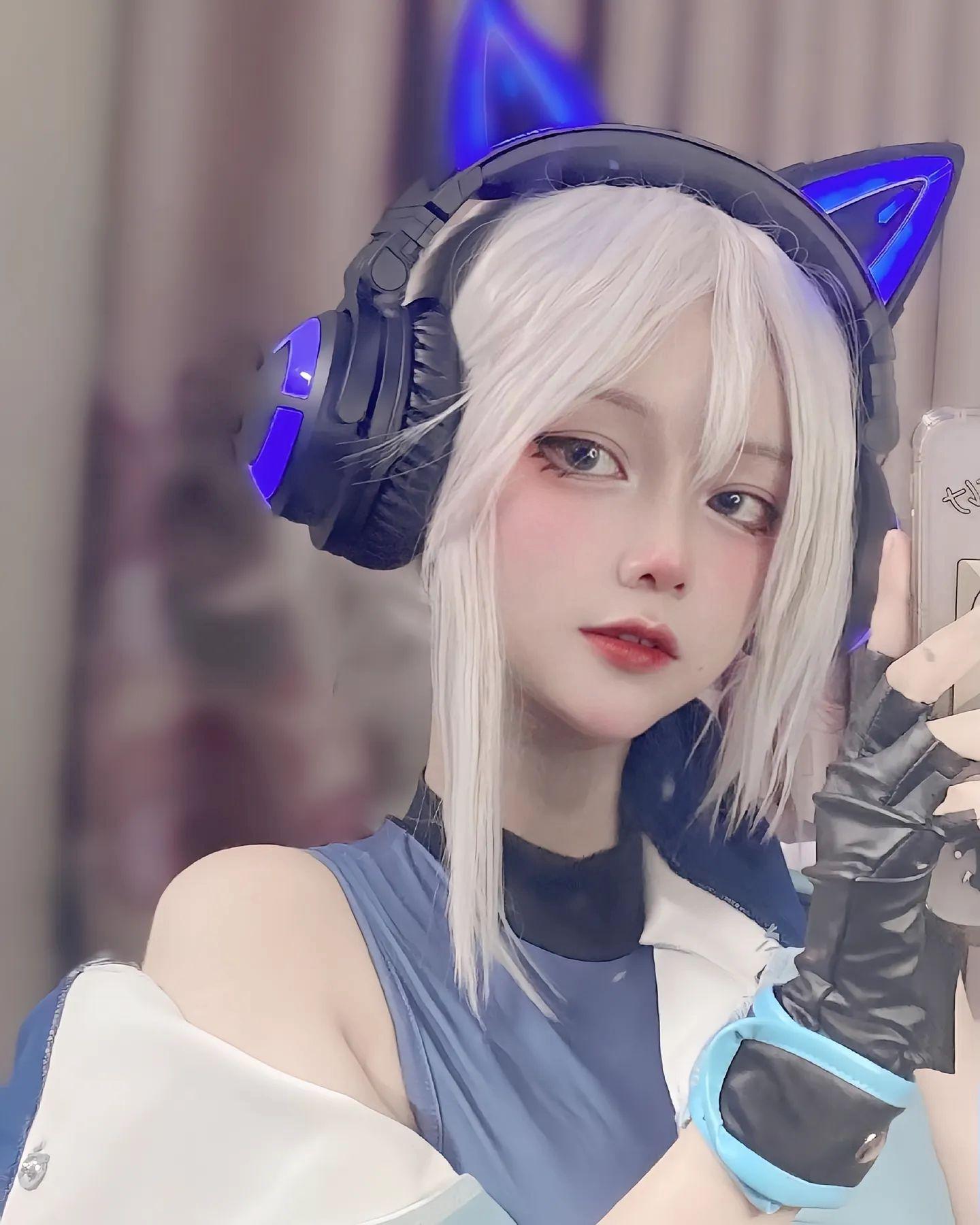 萝莉 白毛