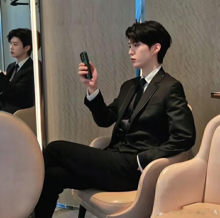 范丞丞 fcc范丞丞浪浪人生  fcc范丞丞特步品牌代言人  fcc范丞丞“你阳