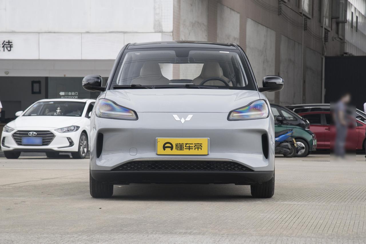 8万预算纯电代步车推荐，手里攥着8万想买台纯电代步车，日常通勤、买菜接娃、市区短