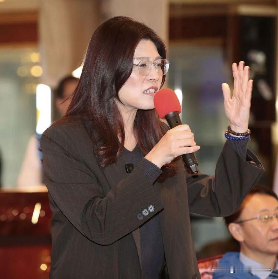 国民党中常委选举爆满！45人争29席，郑丽文改革引热潮
 
2026年1月31日