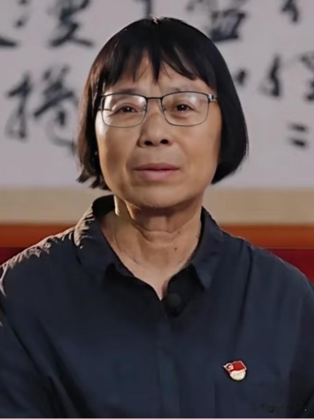 张桂梅老师这大石头总算落地了，华坪女高的新教学楼终于交付了，她也把学校那一大摊子