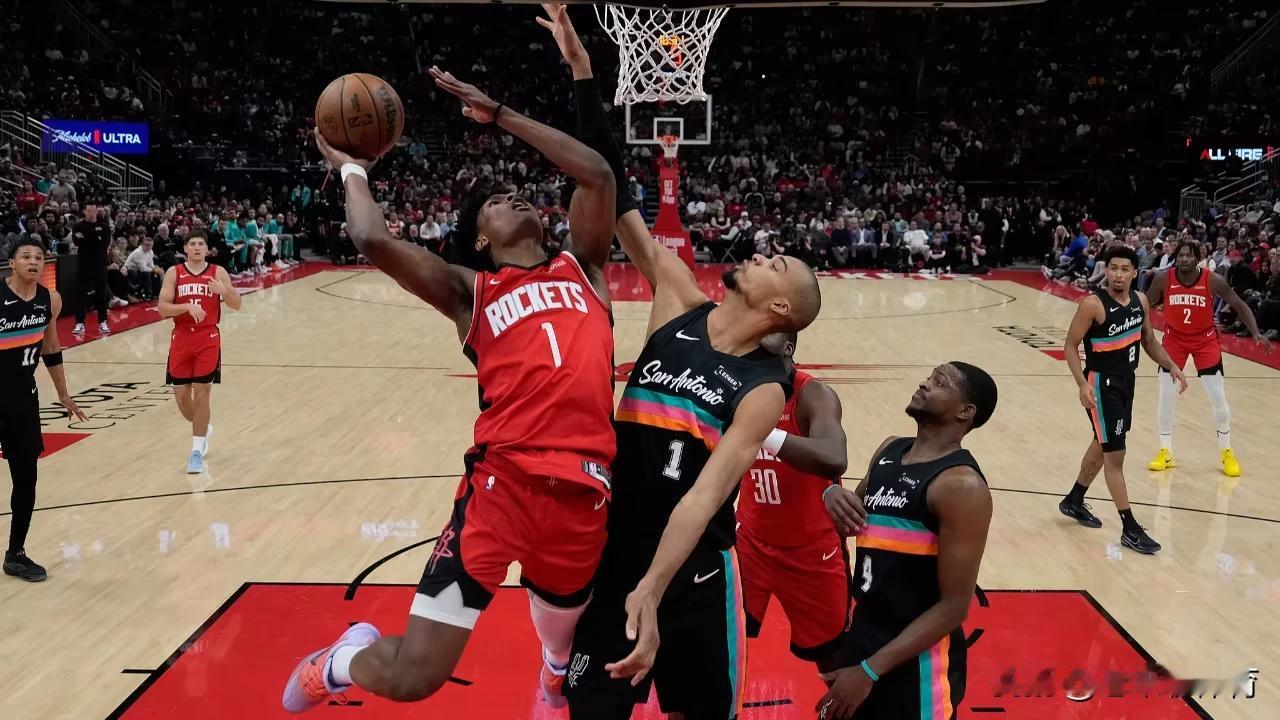 抓紧拿个后卫跟火箭换锋线，各取所需吧！
今天马刺队输给了鹈鹕的比赛后，胜率已经和