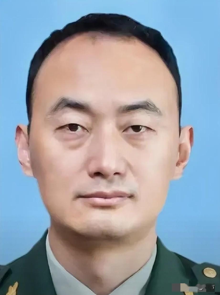 火光里的坠落：朱亚明，一个没压住自己心中那团火的人

亚明，这个名字起得挺好，明