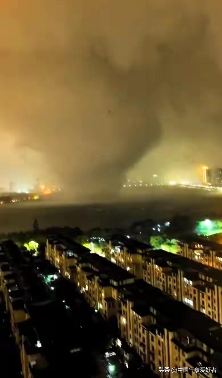 浙江、福建、上海、江苏注意！真正需要警惕的，可能已经不只是巴威了。

很多人还在