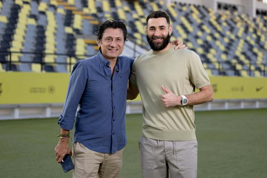 本泽马与阿斯报记者José Félix Díaz 