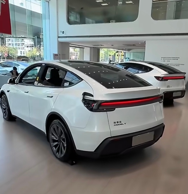 特斯拉中国又宣布降价特斯拉Model 3全系尾款立减5000，Model Y部分