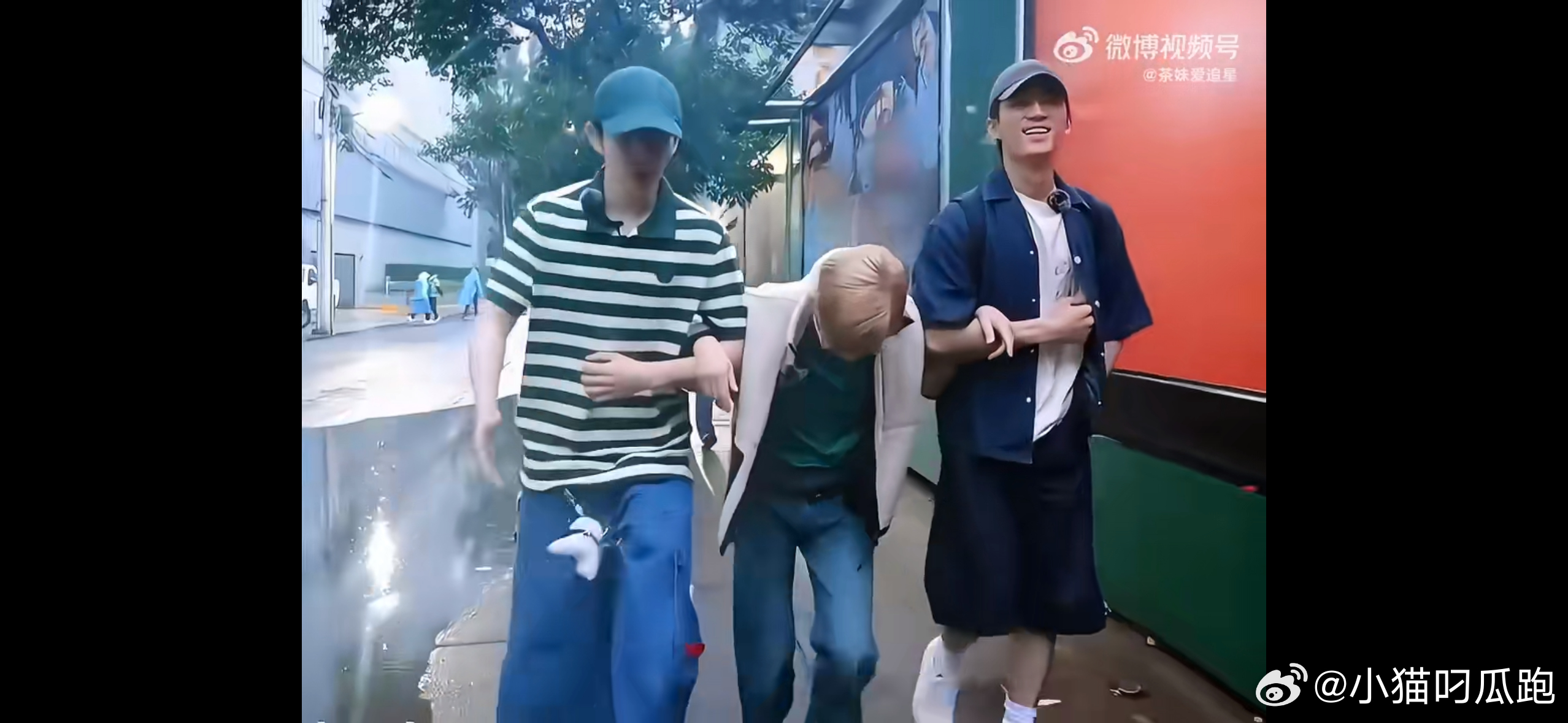 吴君如被邓为王星越喊小如乐开花吴君如花少8左手王星越右手邓为姐弟相处轻松治愈毫无