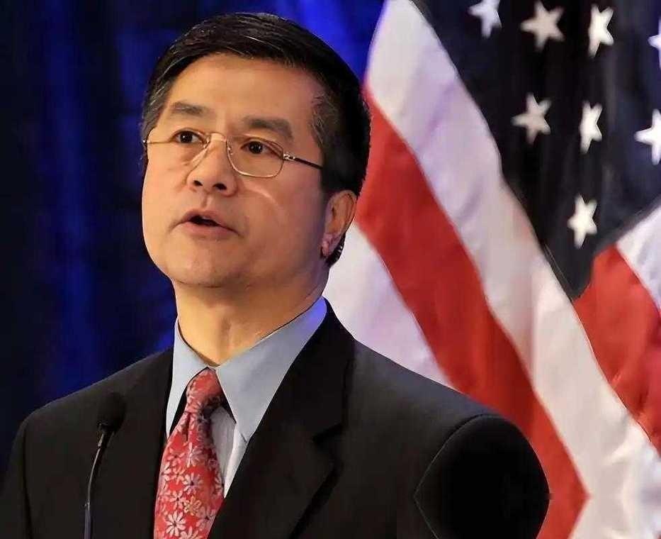 骆家辉曾警告中国：最好不要自主生产尖端芯片，不是美国想看到的！

说白了，美国真
