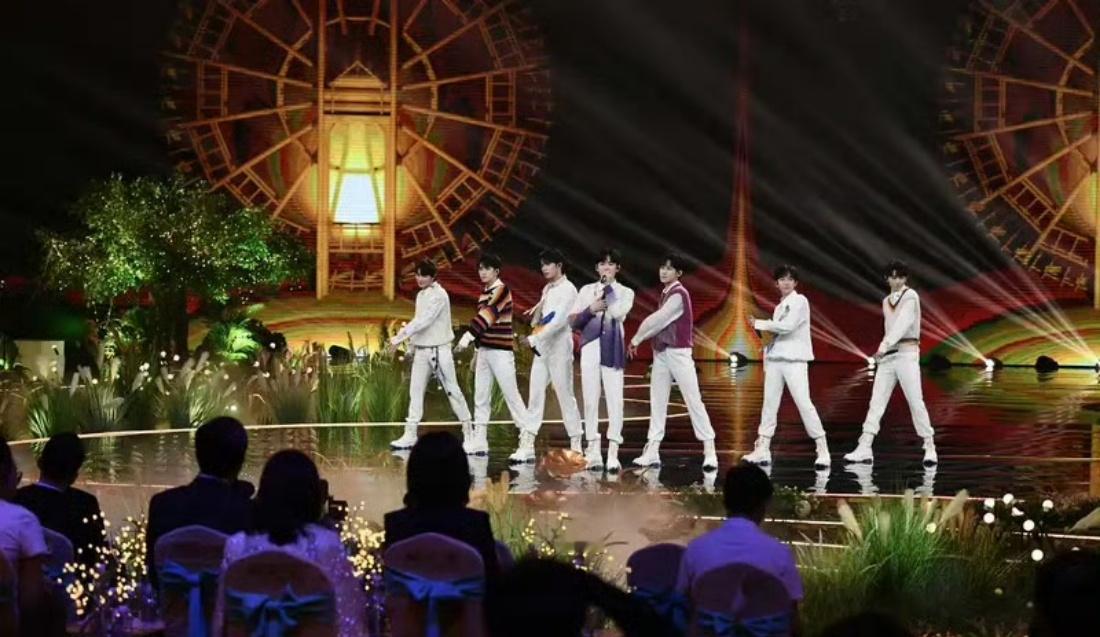 单依纯祝时代少年团大连站演出顺利，谢谢单依纯姐姐[奶牛猫]期待时代少年团今天晚上