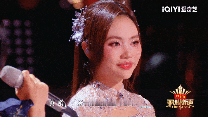 张靓颖有意见憋着吧黄龄字里行间满是谨慎，张靓颖一句话破局：“中文版就该找你，有意