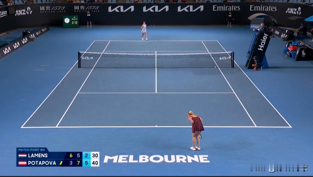 🇷🇺波塔波娃从3-6/1-5奋起直追，第二盘连拿6局，第三盘连拿5局，最终3