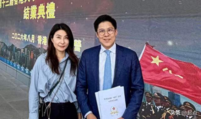 霍启刚郭晶晶双双发声！一条庄重一条朴素对家国情怀藏不住了