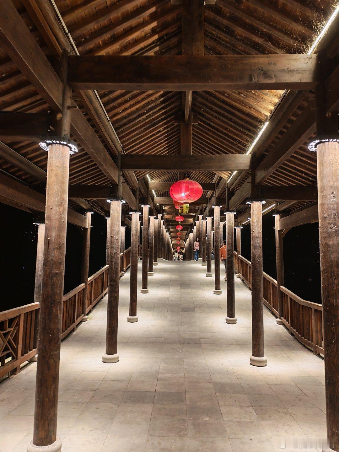 飞猪免单给我的五一假期回了口血。这个活动是真不错，虽然我没有享受到第一次见旅游反