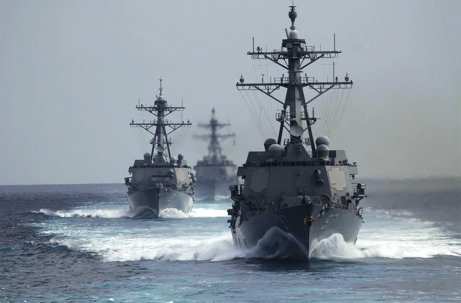 每天认识一件兵器 美国“阿利·伯克”级驱逐舰“阿利·伯克”级驱逐舰（Arleig