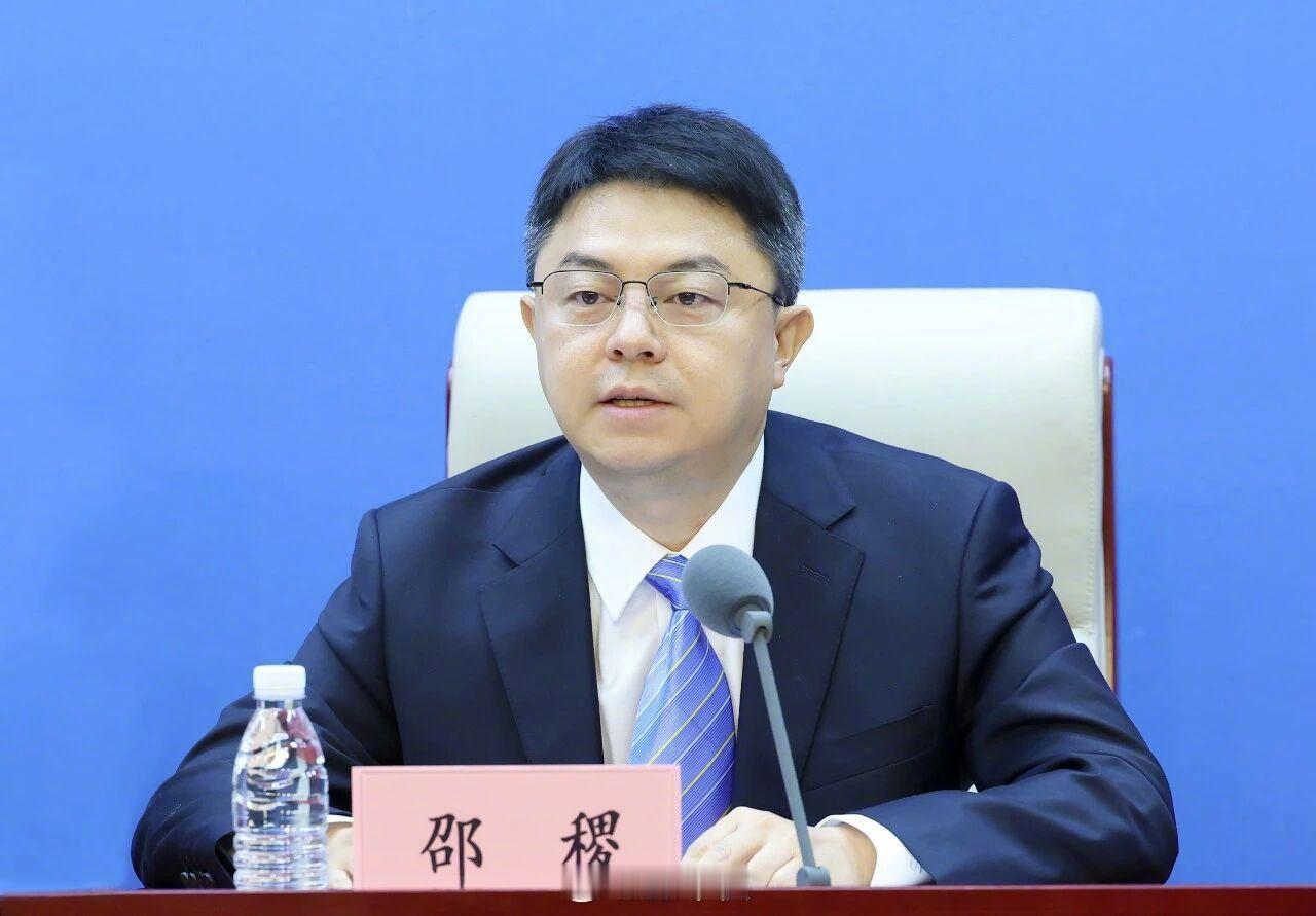 发改委将助推大型车企改革与兼并重组 最近工信部发布会放出消息，十五五阶段要推动大