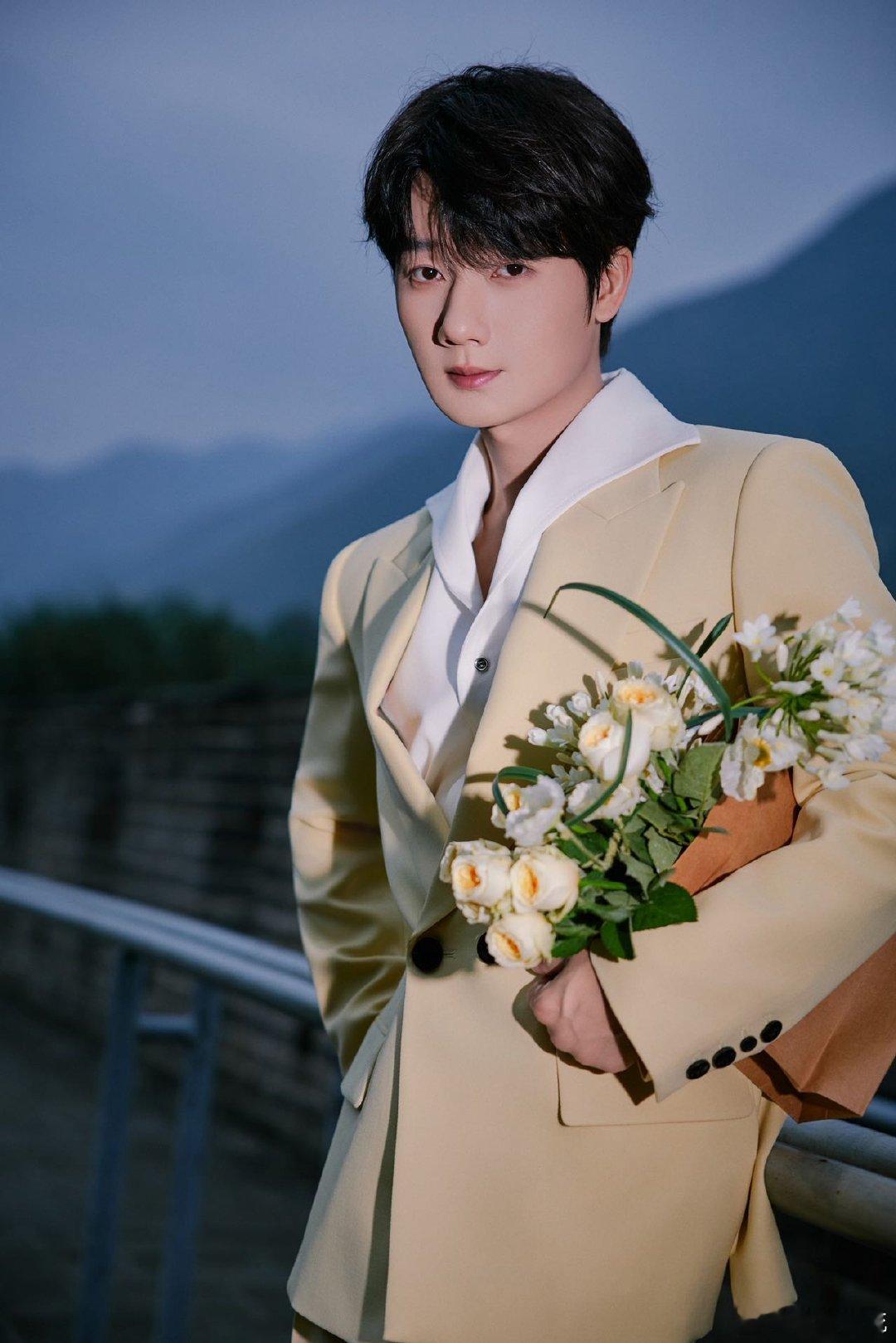 蒋敦豪命名舞台炸场蒋敦豪北京秋晚全开麦直播舞台让我们跟随 的节奏，一起沉浸在这场